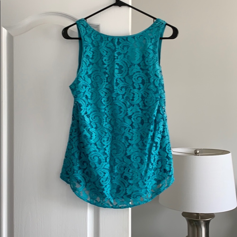 Lace Aqua Top - Picture 3 of 3
